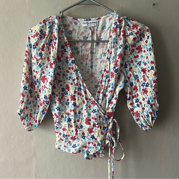 Charlie Holiday Vibrant Floral Salsa Wrap Top Size 2 XS - Picture 1 of 8